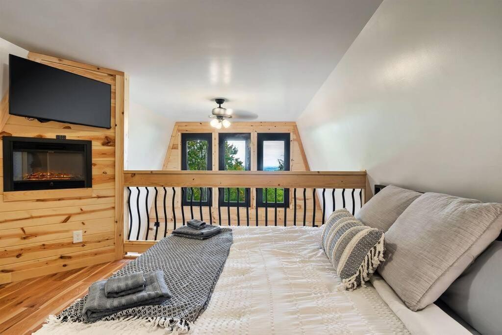 فيلا Secluded Mtn View New! 10 Mins To Gatlinburg Or Park المظهر الخارجي الصورة