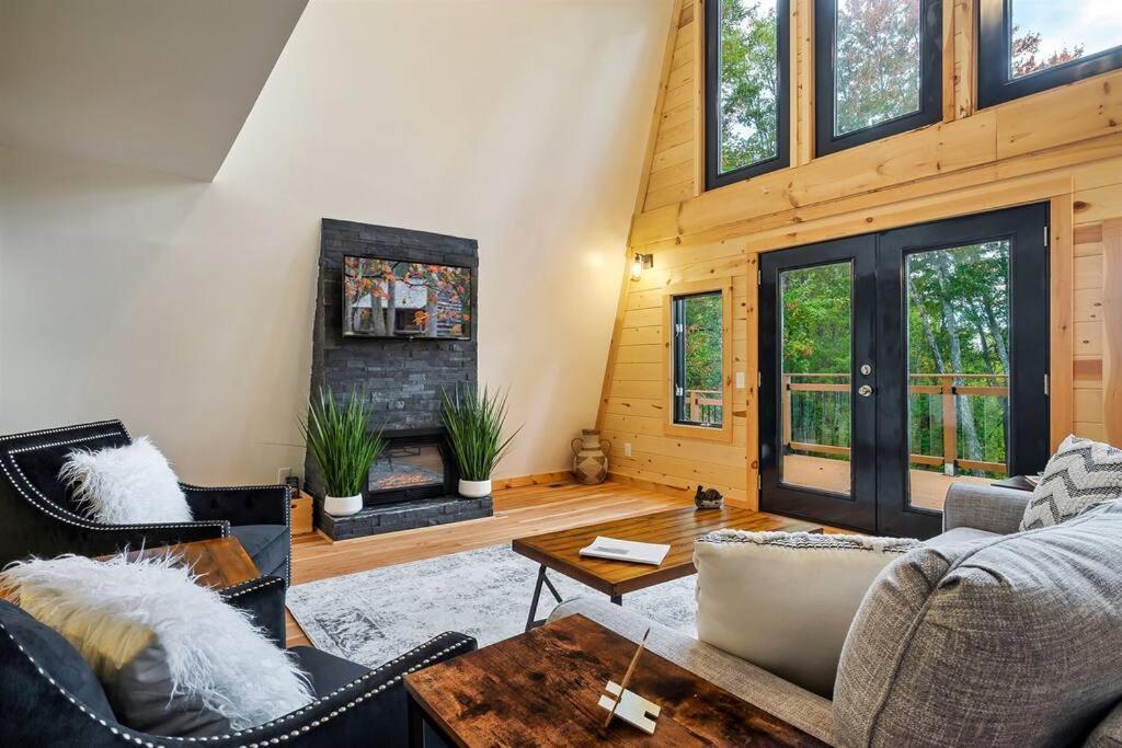 فيلا Secluded Mtn View New! 10 Mins To Gatlinburg Or Park المظهر الخارجي الصورة