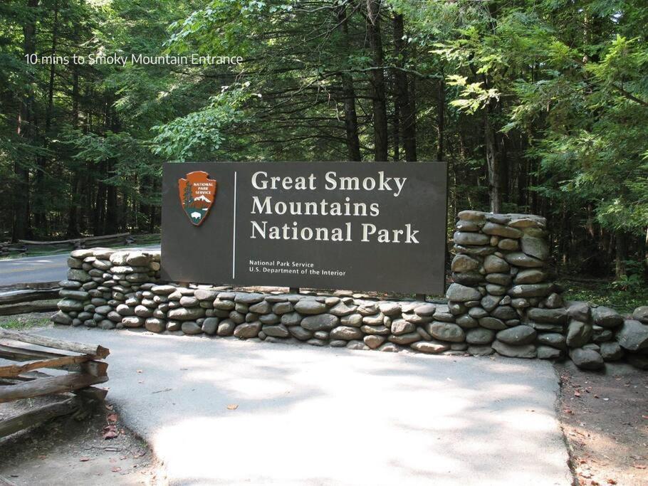 فيلا Secluded Mtn View New! 10 Mins To Gatlinburg Or Park المظهر الخارجي الصورة